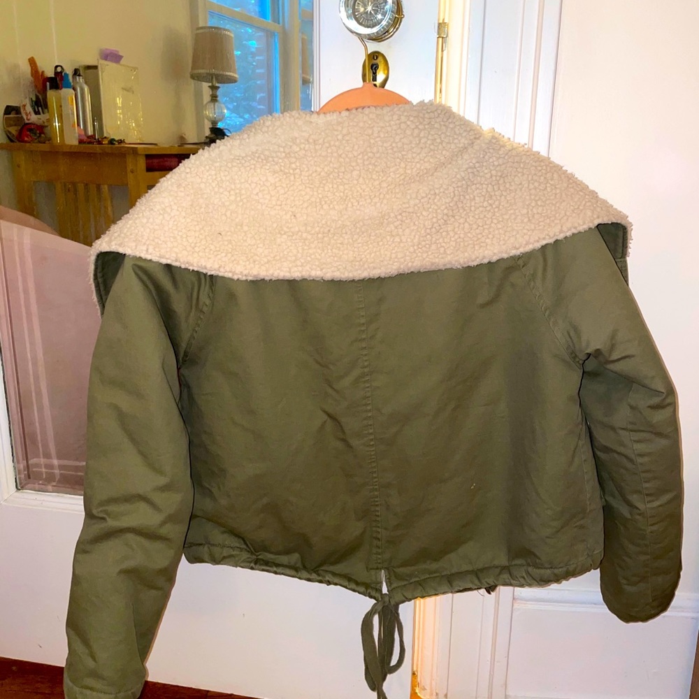 Unit Shearling Cropped Jacket - Picture 2 of 2